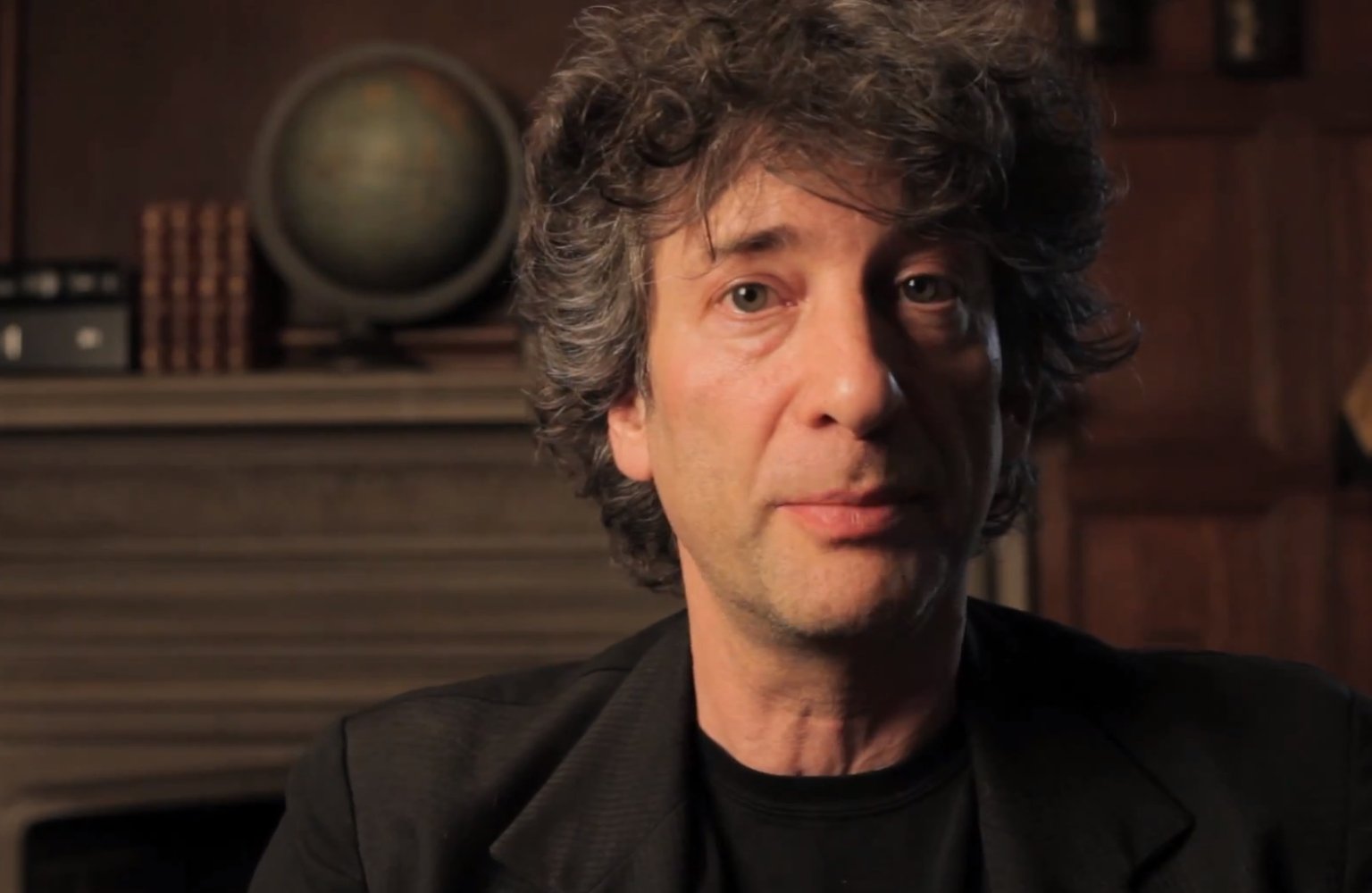 Neil Gaiman Wins Book of the Year Award